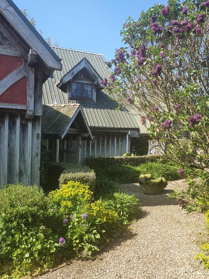 Bed and Breakfast Streamside Country Manor Walton Exterior foto